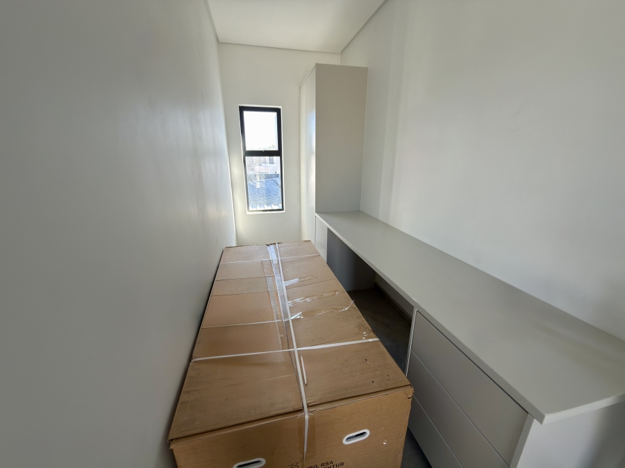 4 Bedroom Property for Sale in Sandown Western Cape